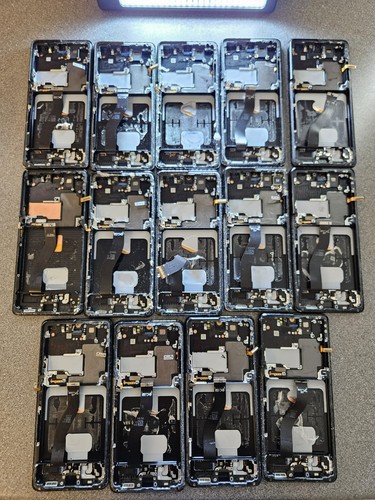 Damaged black 19x samsung - black,